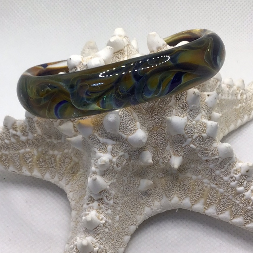 Ocean waves. Thinner Cuff bracelet by Kevin O’Grady, American Artist and Jeweler